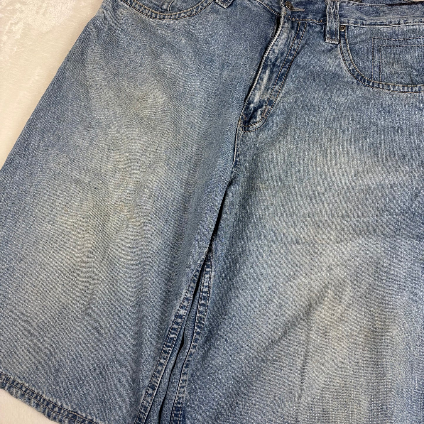 Hard Knocks 2000s Vintage Jorts (34 Waist)