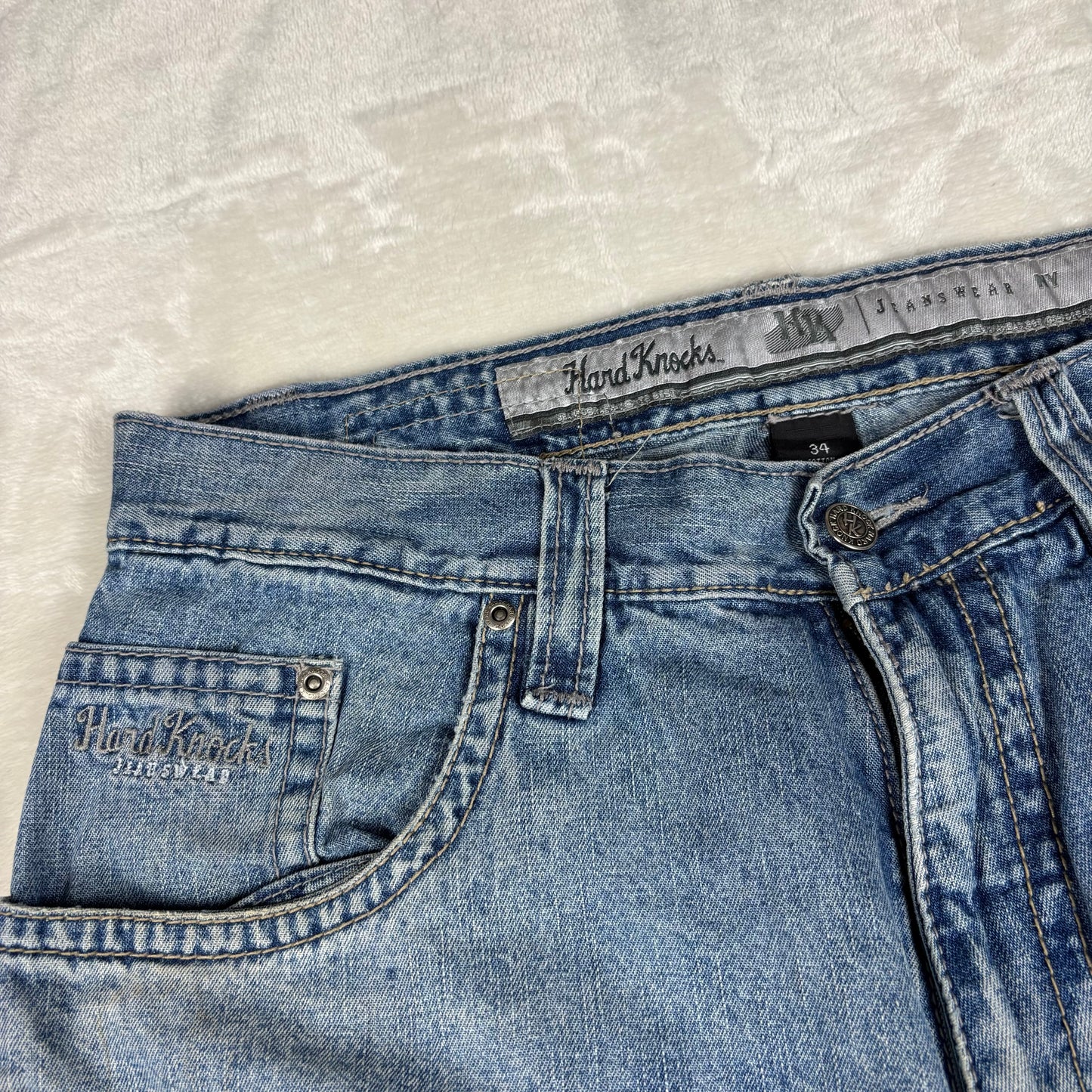 Hard Knocks 2000s Vintage Jorts (34 Waist)