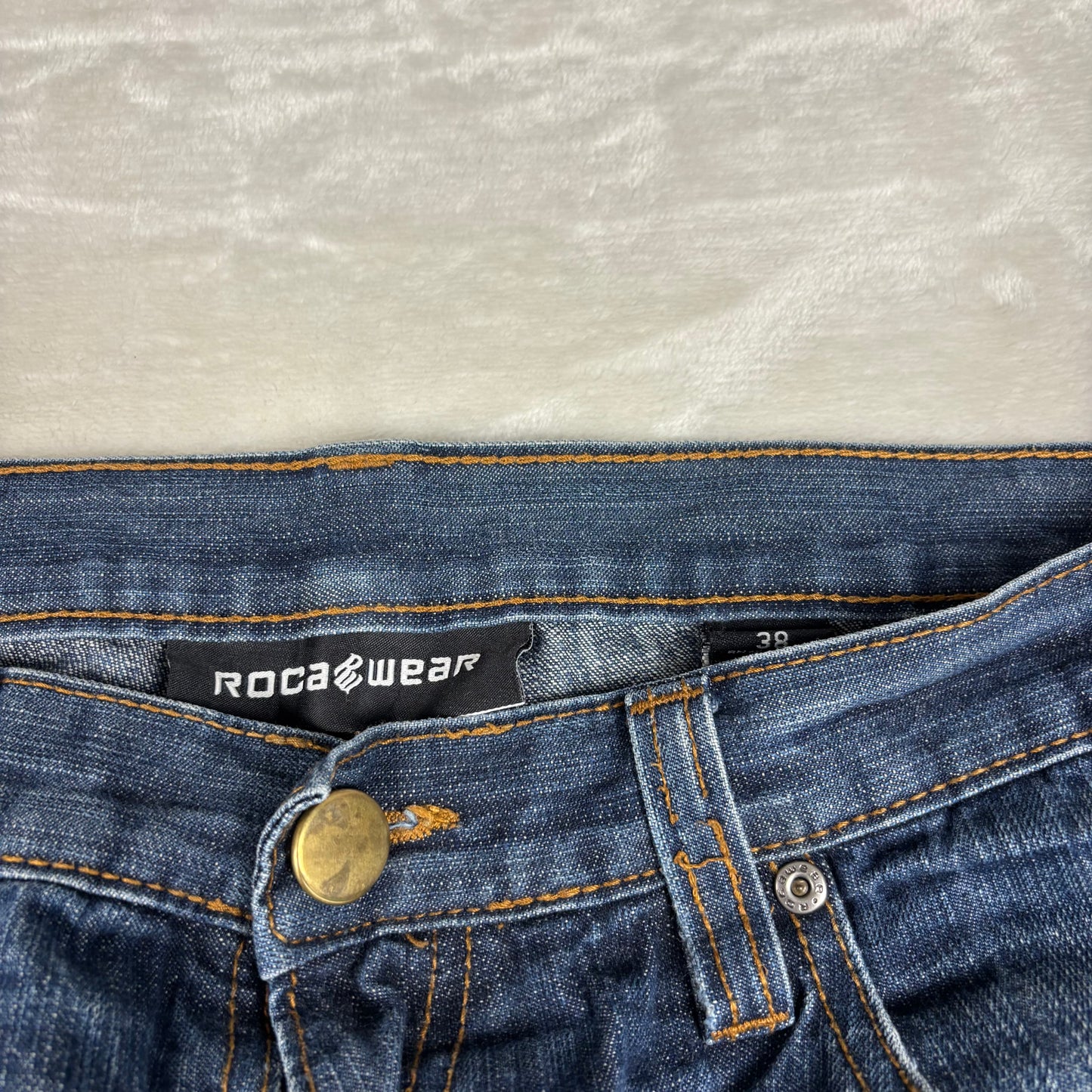 Roca Wear 2010s Vintage Jorts (38 Waist)