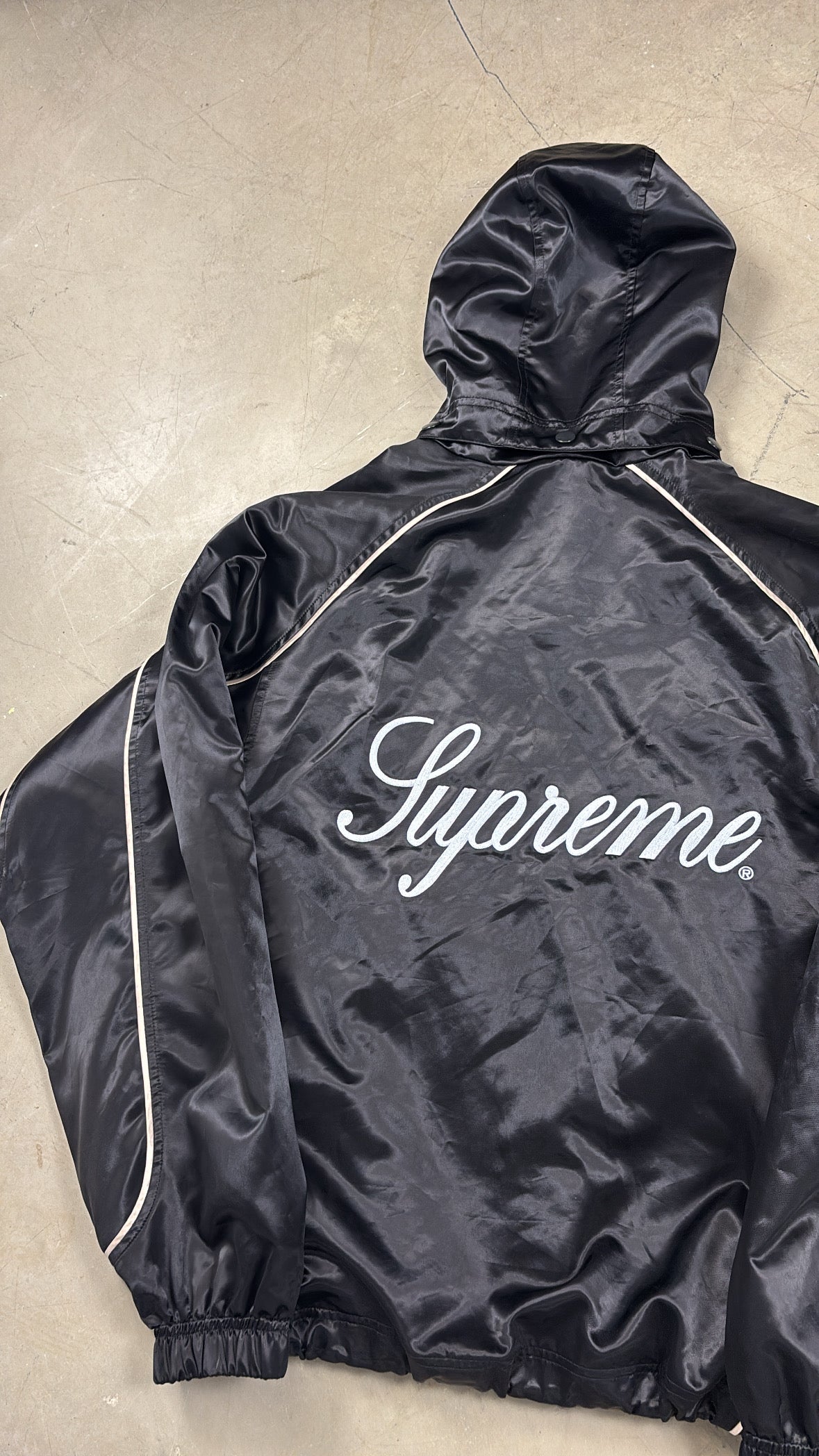 (A Top Pick) Supreme Satin Jacket (M)
