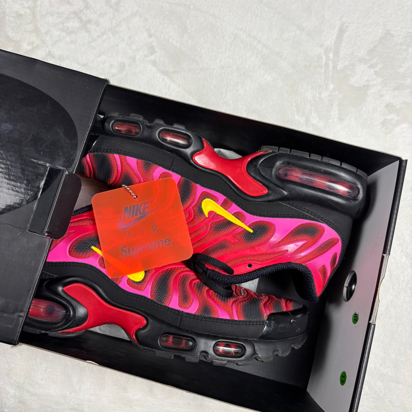 (A Top Pick) Supreme x Nike Tn Air Max Plus “University Red” (UK 7)