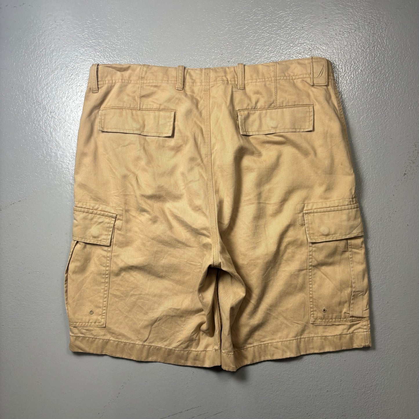 Vintage 2010s Nautica Cargo Shorts (36 Waist)(VC)