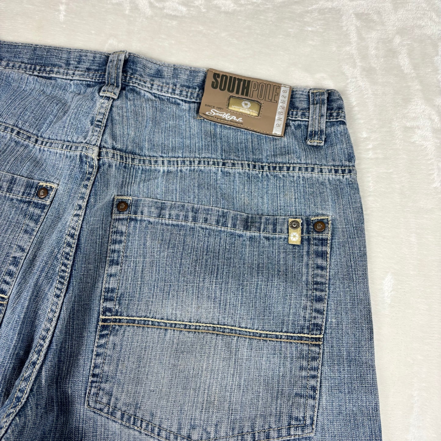 South Pole 2000s Vintage Jorts (38 Waist)
