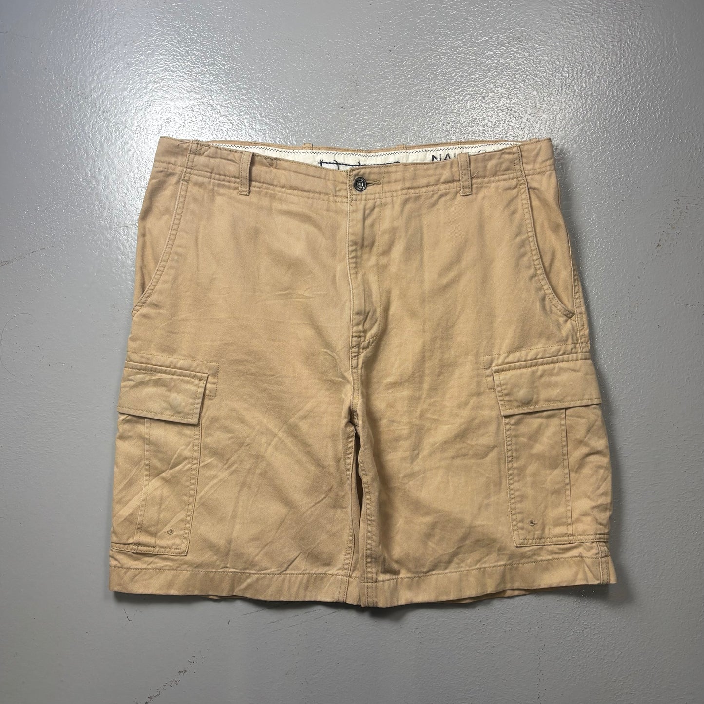 Vintage 2010s Nautica Cargo Shorts (36 Waist)(VC)