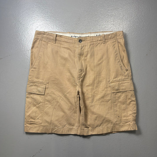 Vintage 2010s Nautica Cargo Shorts (36 Waist)(VC)