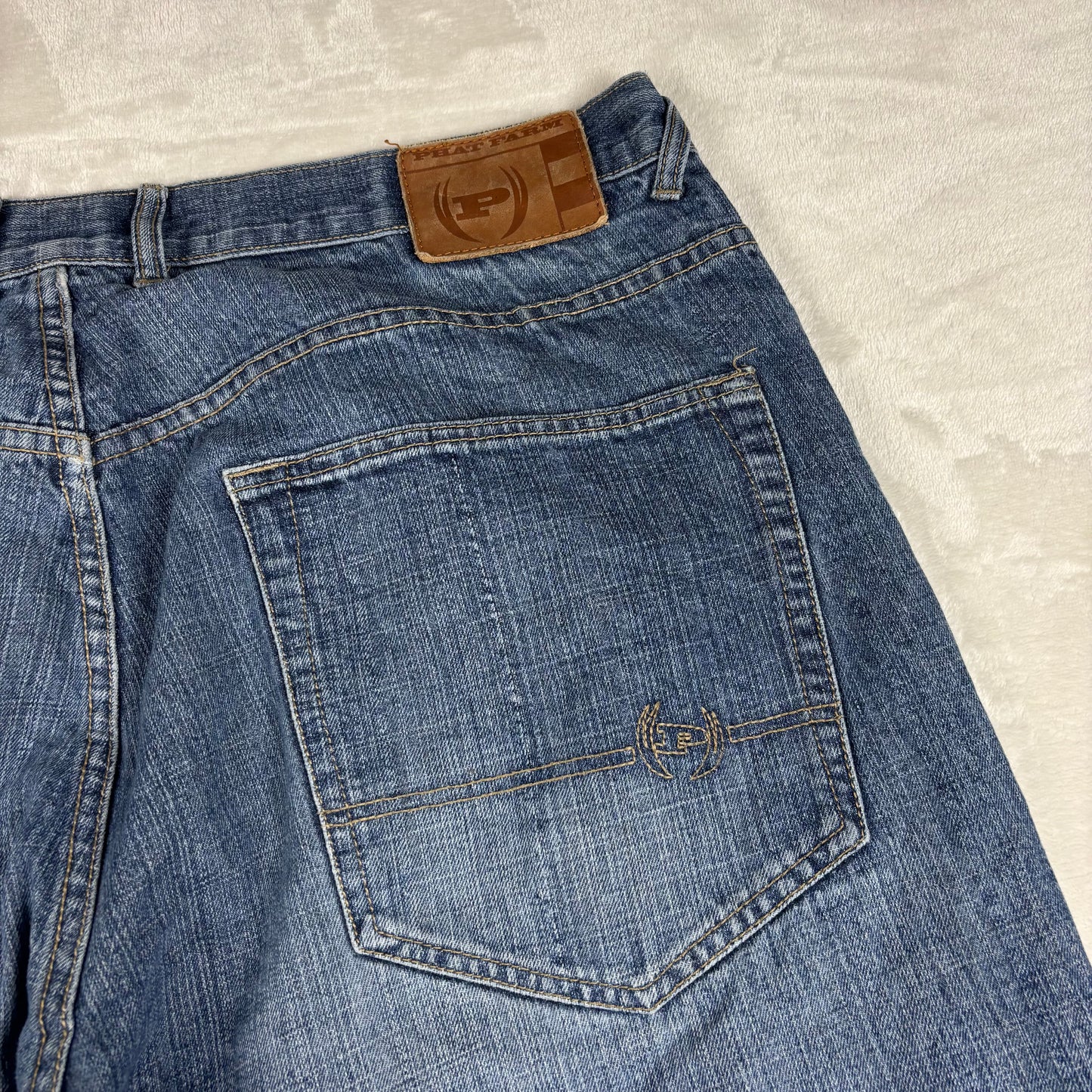 Phat Farm 2010s Vintage Jorts (42 Waist)