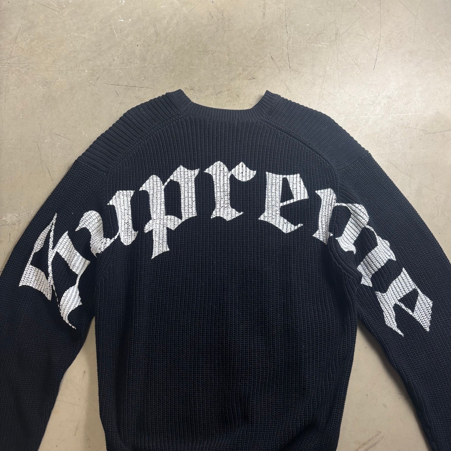 (A Top Pick) Supreme Old English Knit (XL)
