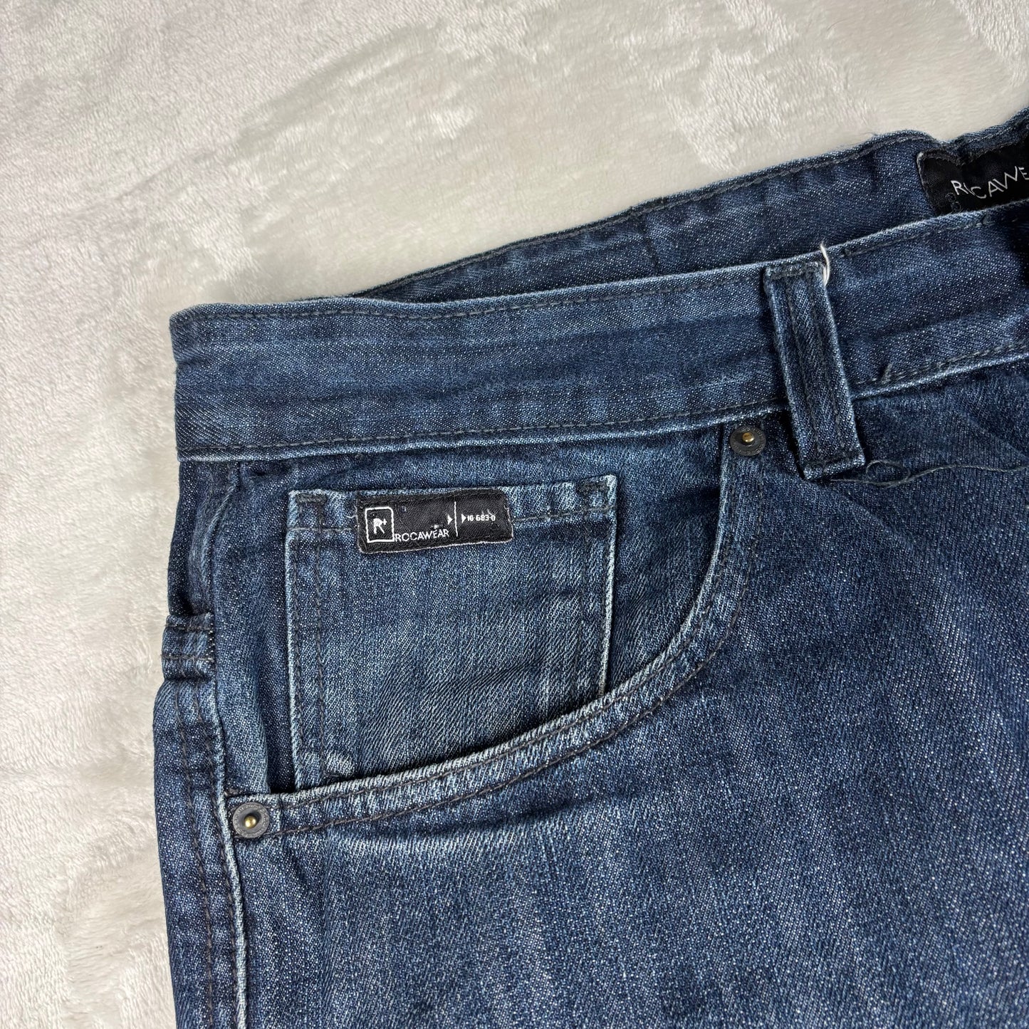 Roca Wear 2010s Vintage Jorts (40 Waist)