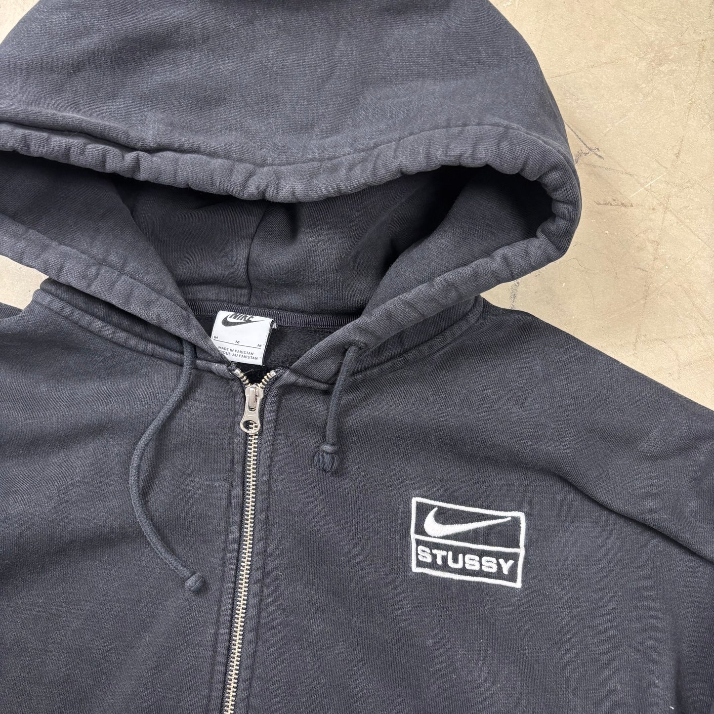 (A Top Pick) Stussy x Nike Zip Up Hoodie (M)