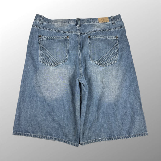 Akademiks 2000s Vintage Jorts (40 Waist)