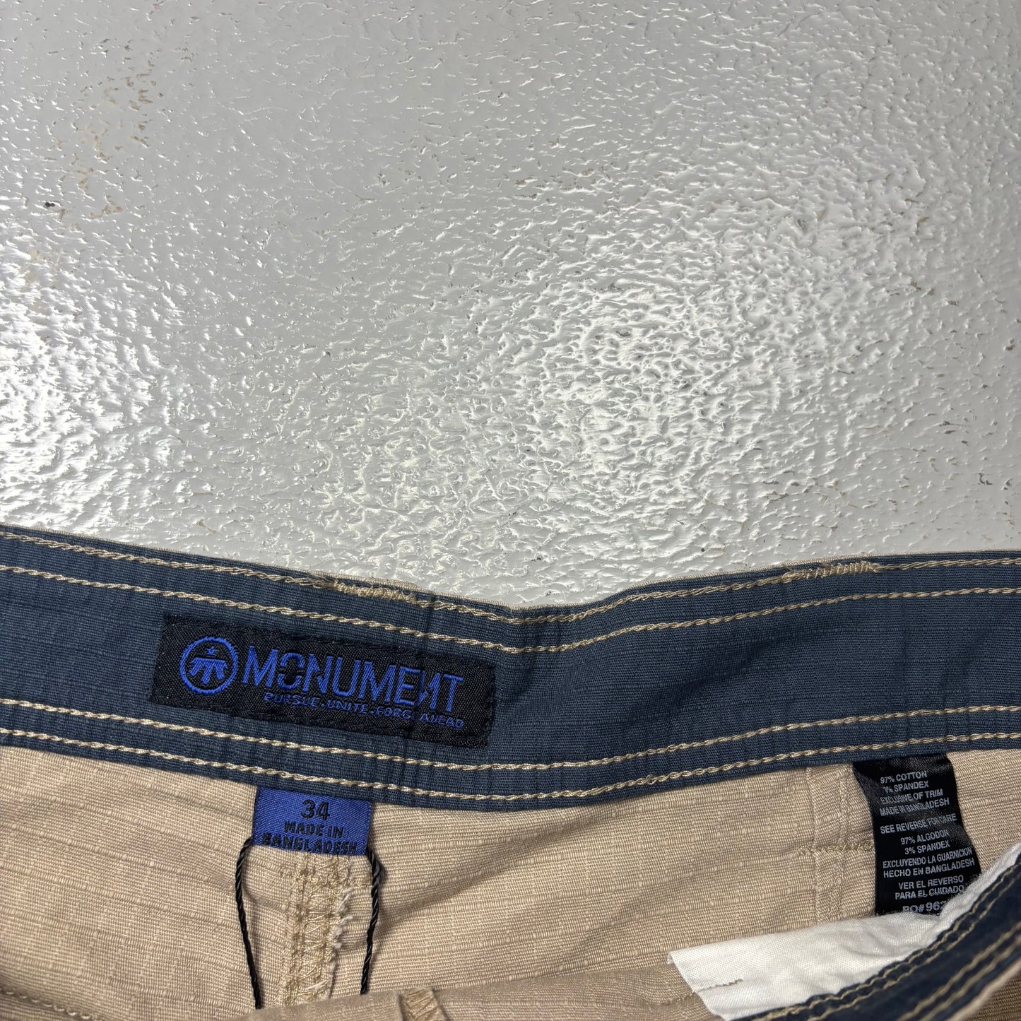 Vintage Style Lighweight Cargo Shorts (34 Waist)(VC)