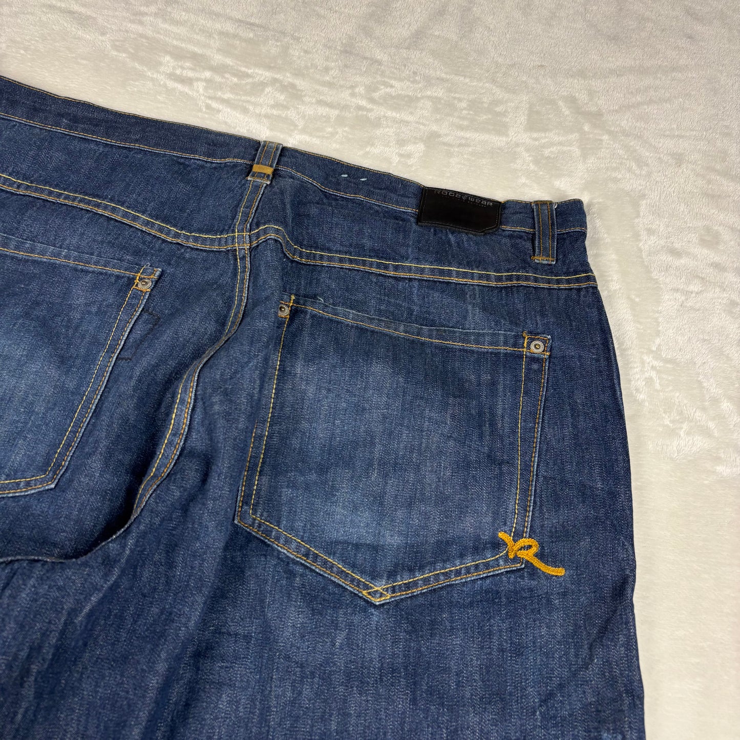 Roca Wear 2000s Vintage Jorts (40 Waist)