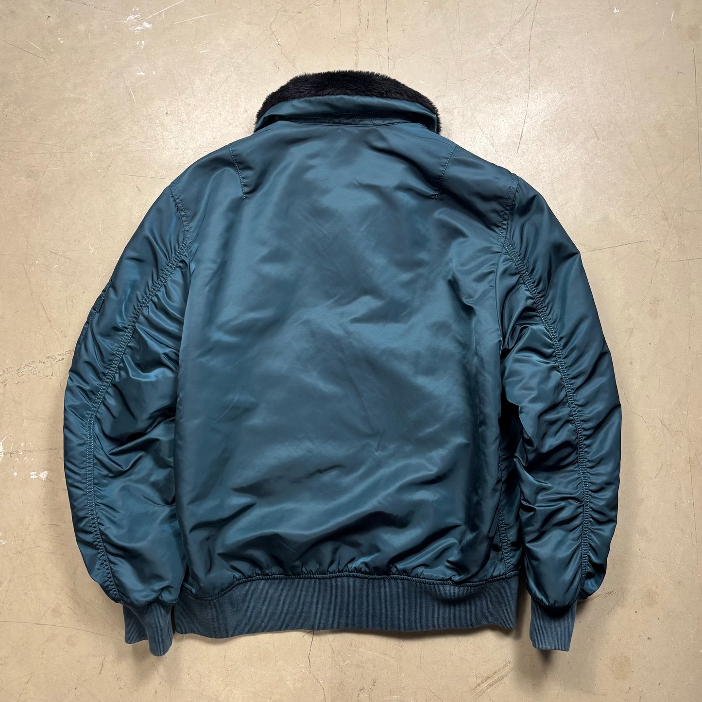(A Top Pick) Supreme 2015 Tanker Bomber Jacket (M)
