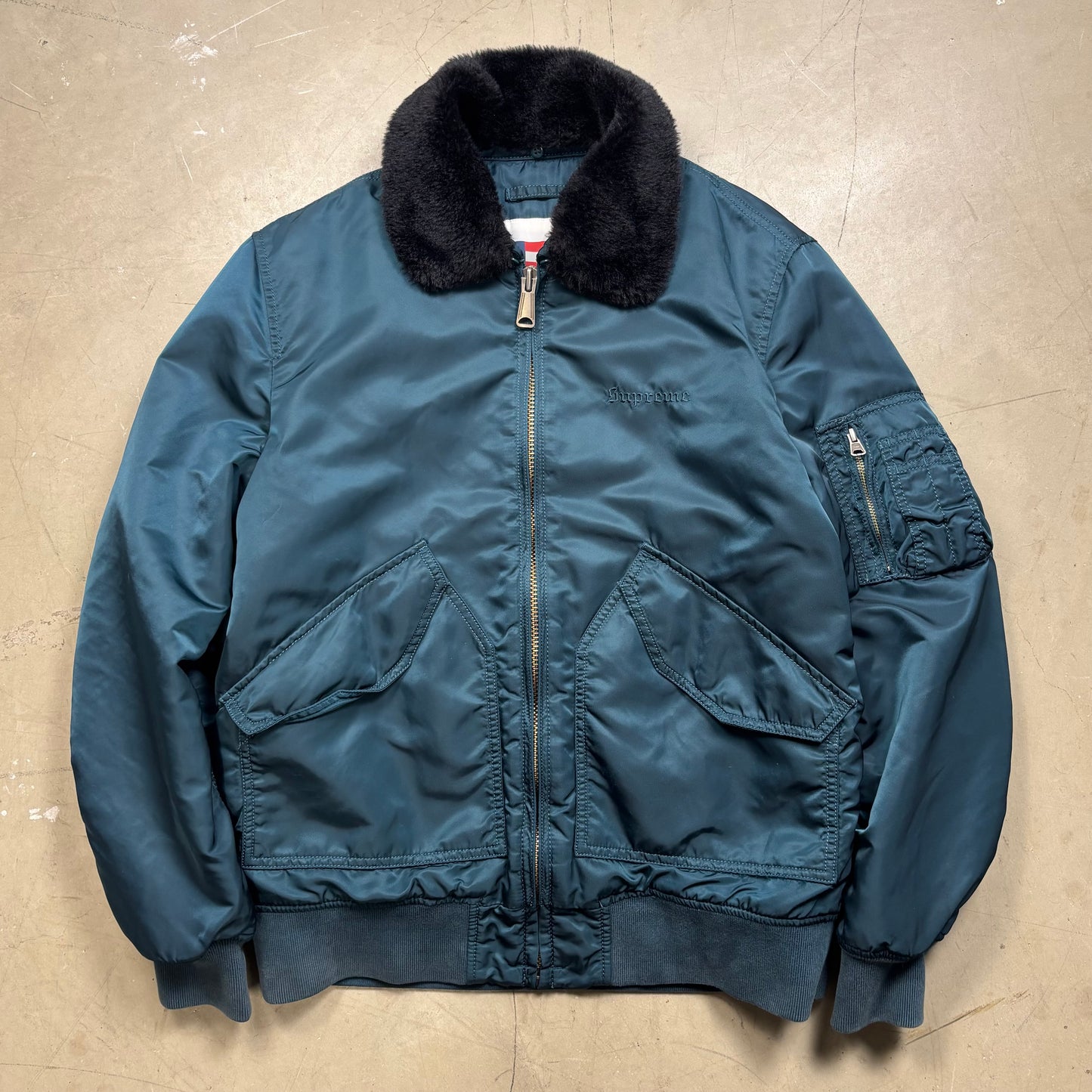 (A Top Pick) Supreme 2015 Tanker Bomber Jacket (M)