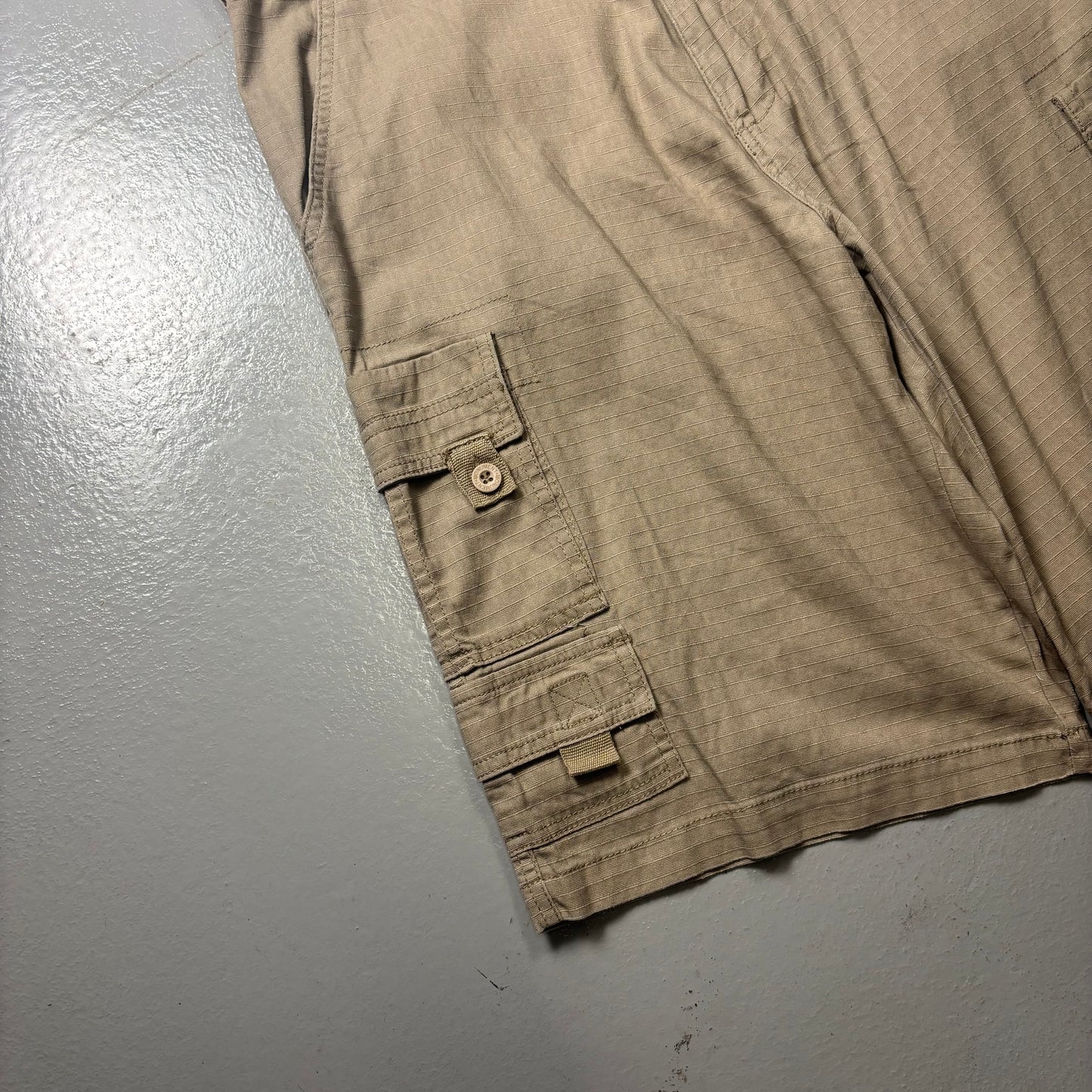 Vintage Style Lighweight Cargo Shorts (34 Waist)(VC)