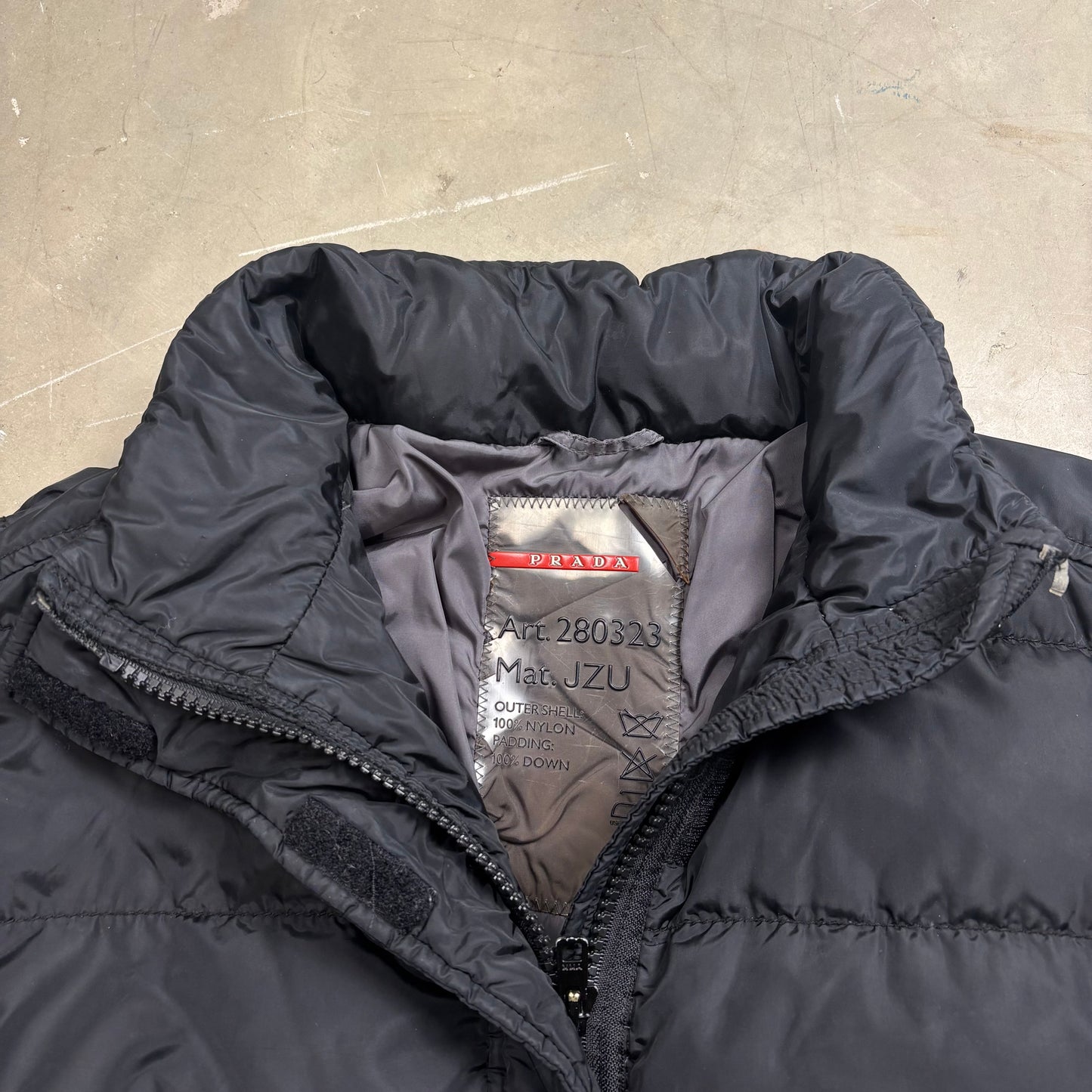 (A Top Pick) Prada Sport 2000s Nylon Toggle Puffer Jacket (M)