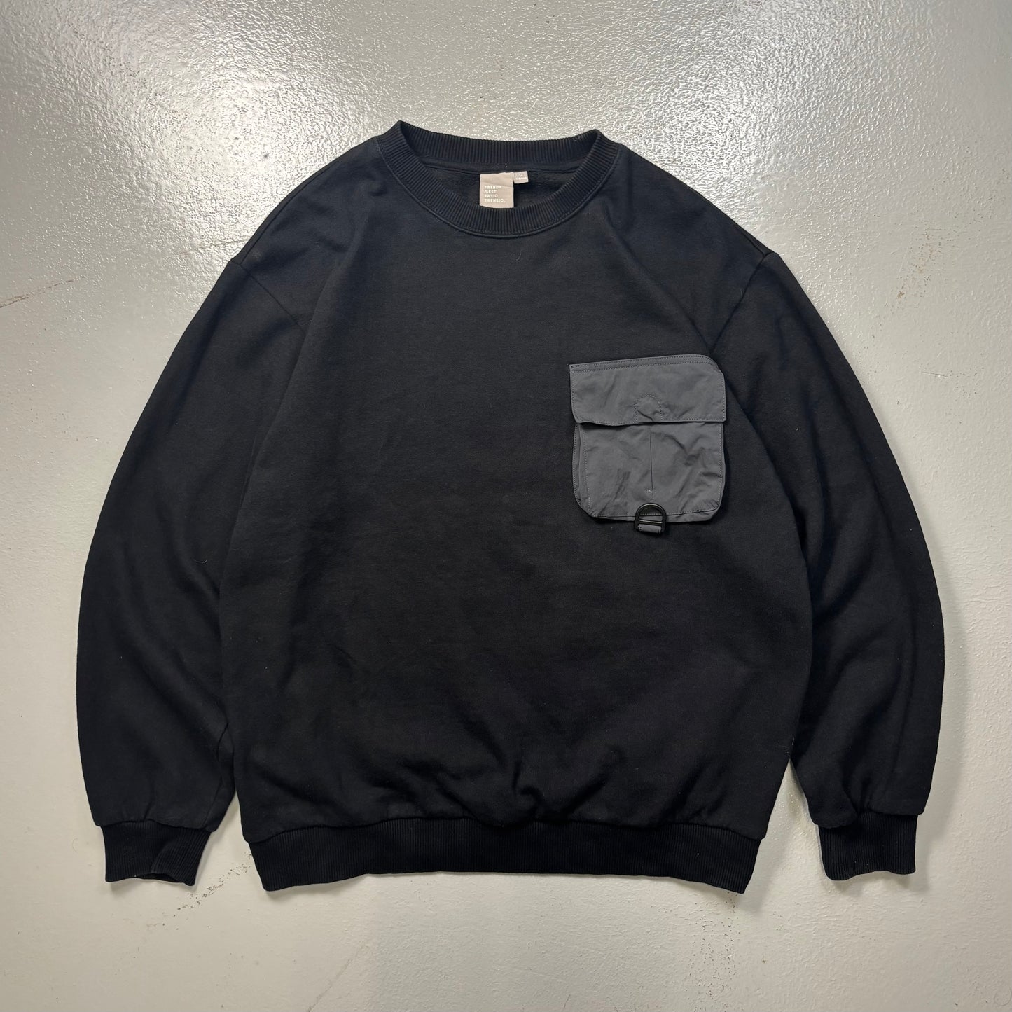 Korean Front Pocket Sweatshirt (M)(SC)
