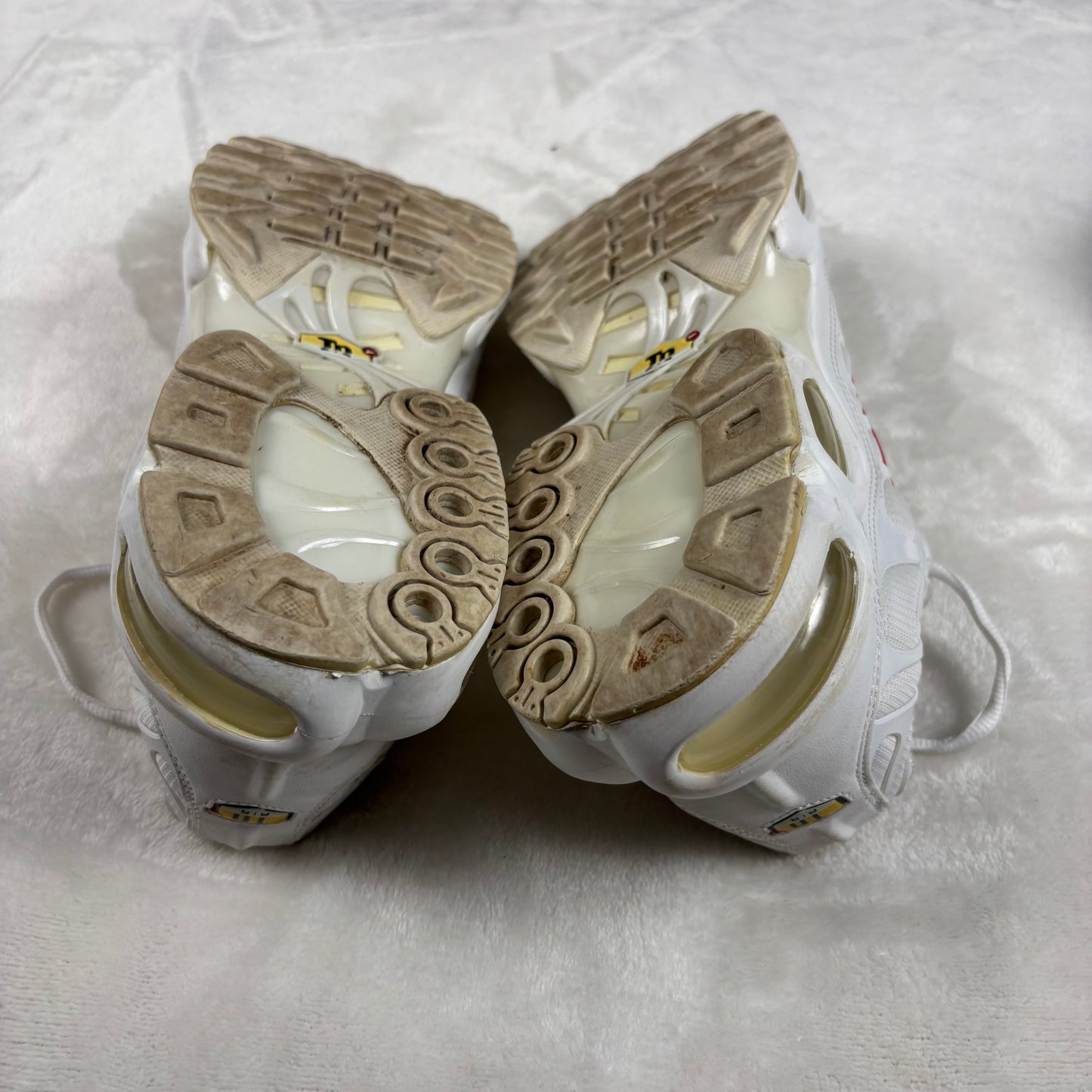 (A Top Pick) Supreme x Nike Tn Air Max Plus “White” (UK 9.5)