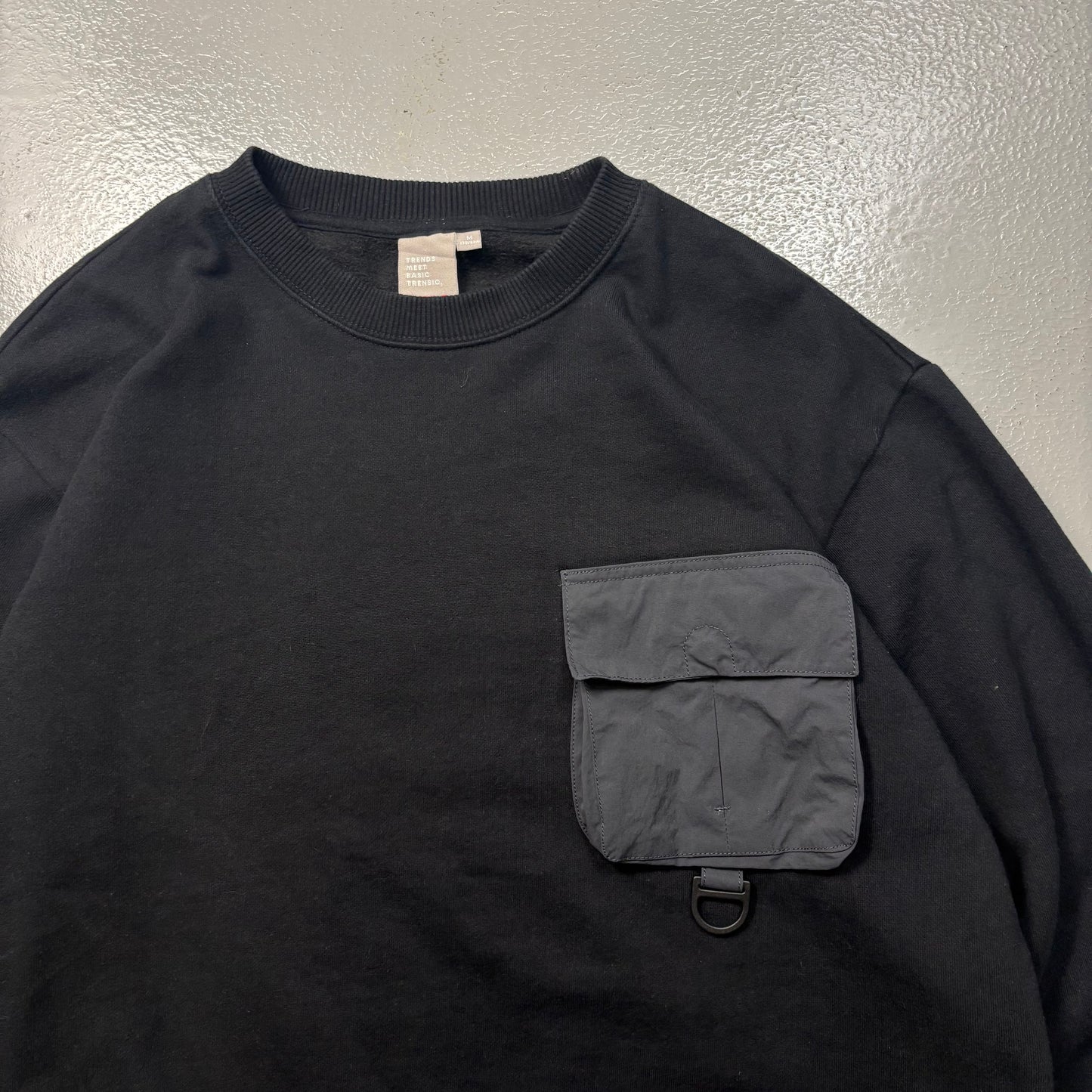 Korean Front Pocket Sweatshirt (M)(SC)