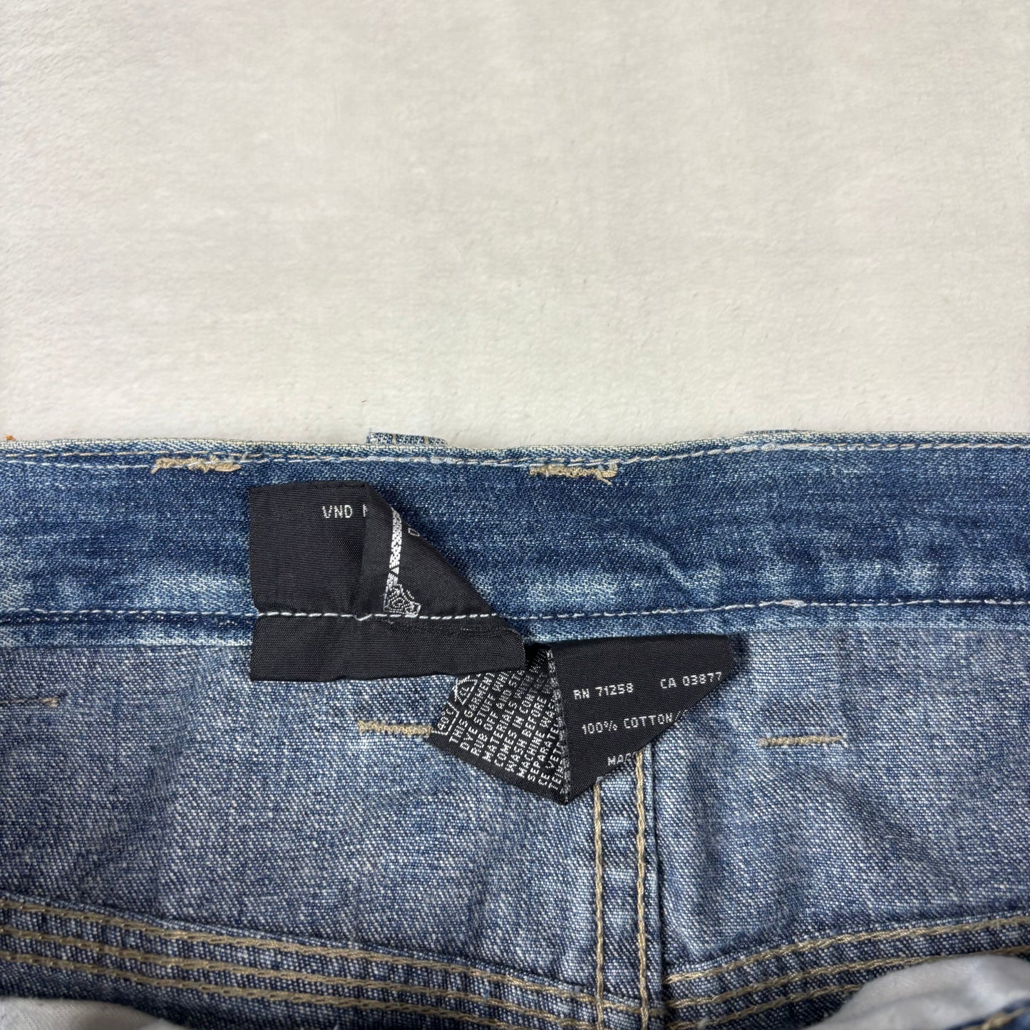 Rocawear 2000s Vintage Jorts (36 Waist)