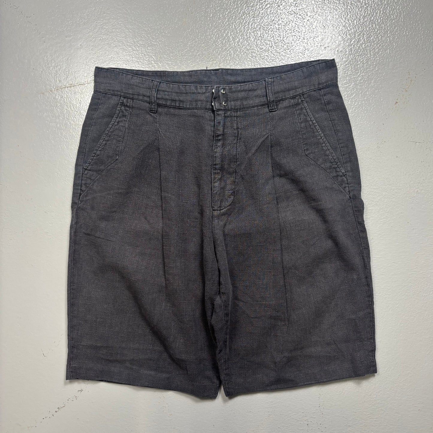 Uniform Bridge Pleated Shorts (34 Waist)(SC)