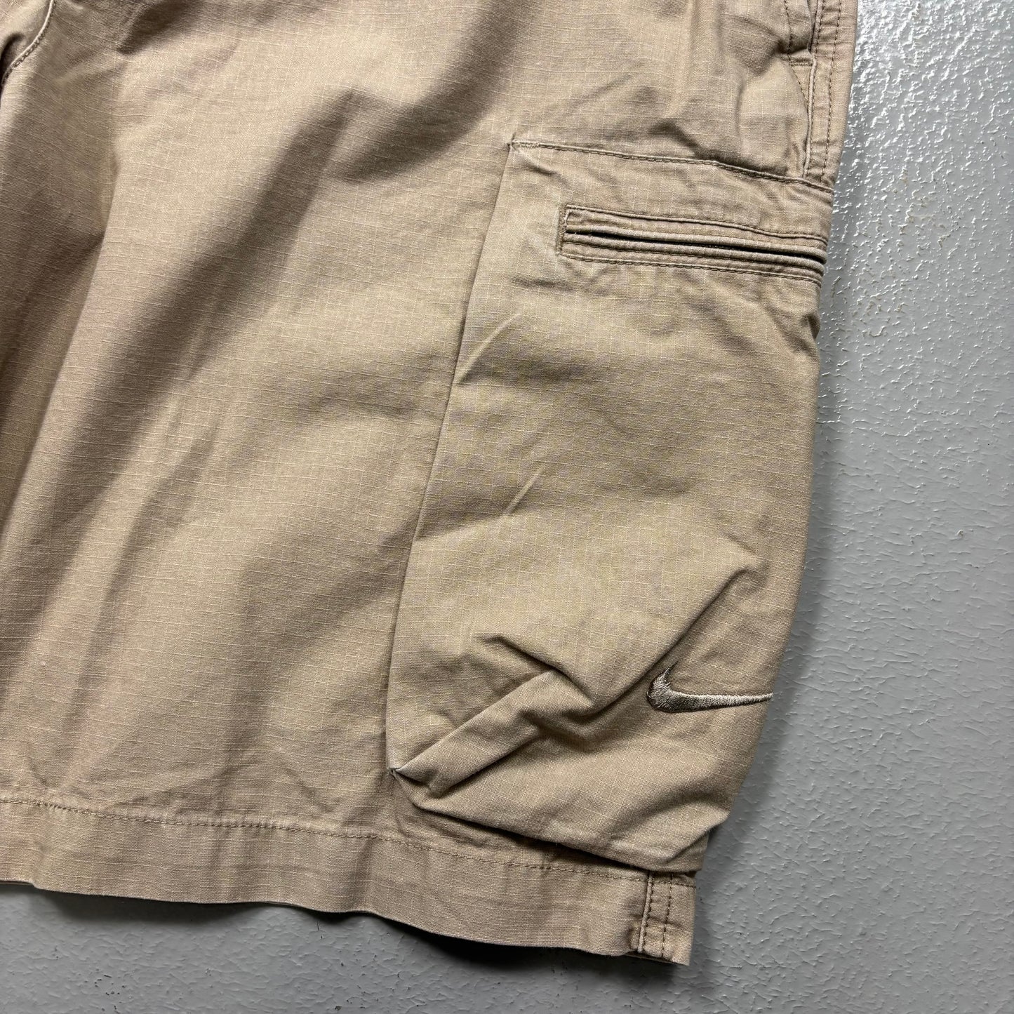 Nike Crosshatch Cargo Shorts (36 Waist)(SC)