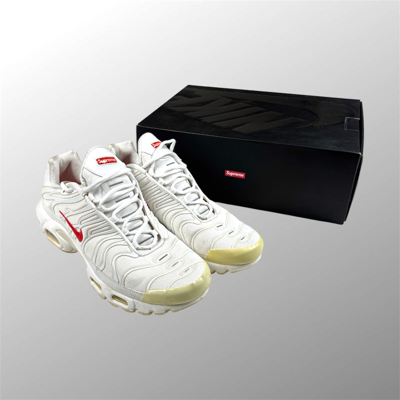 (A Top Pick) Supreme x Nike Tn Air Max Plus “White” (UK 9.5)